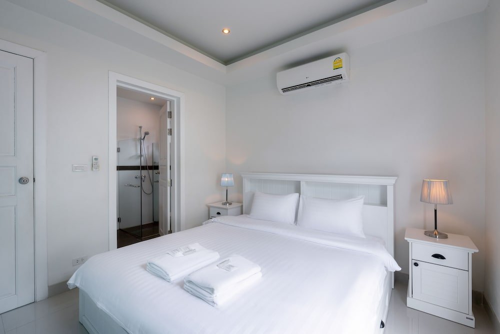 Orchid Paradise Homes Opv203,,3.5 star