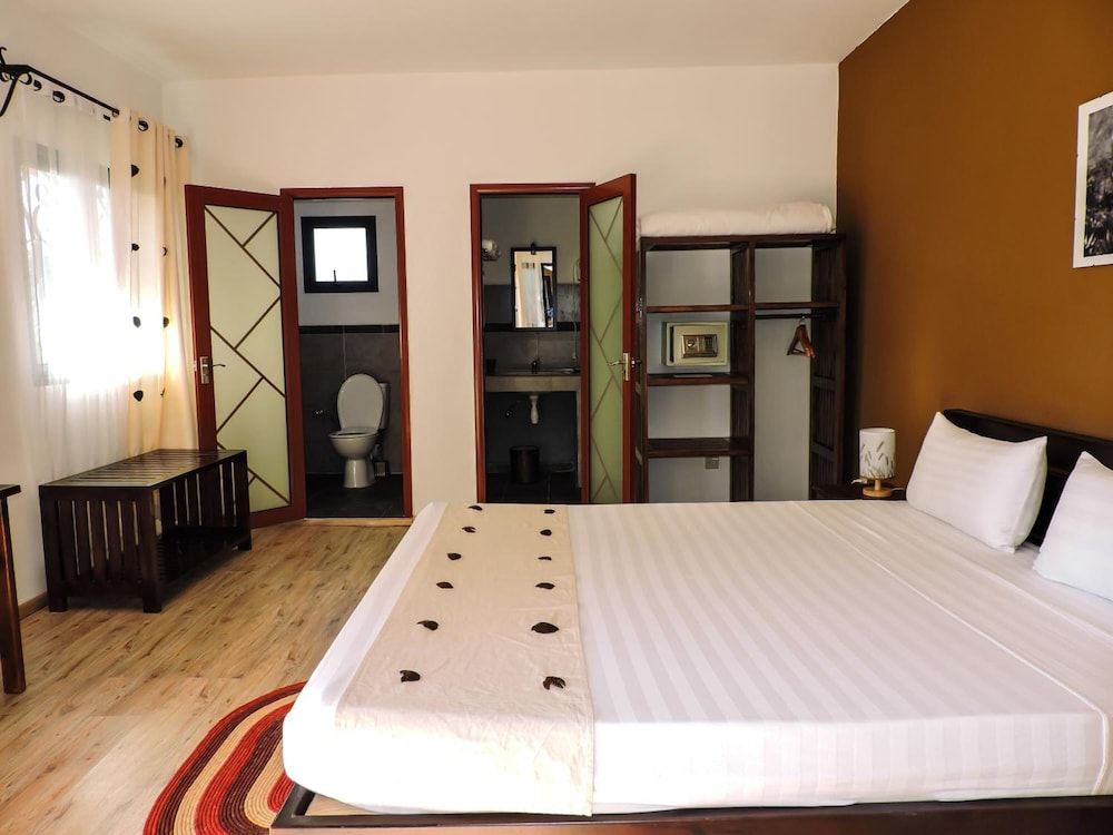 hotel h1 manakara schm