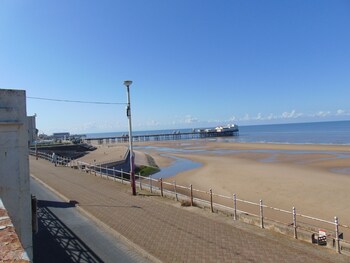 Daish’S Blackpool Hotel,,3.5 star
