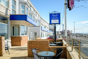 Daish’S Blackpool Hotel,,3.5 star