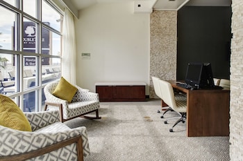 Doubletree By Hilton Hotel Biloxi,Near Biloxi Lighthouse,4 star