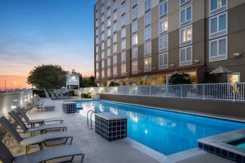 doubletree by hilton hotel biloxi