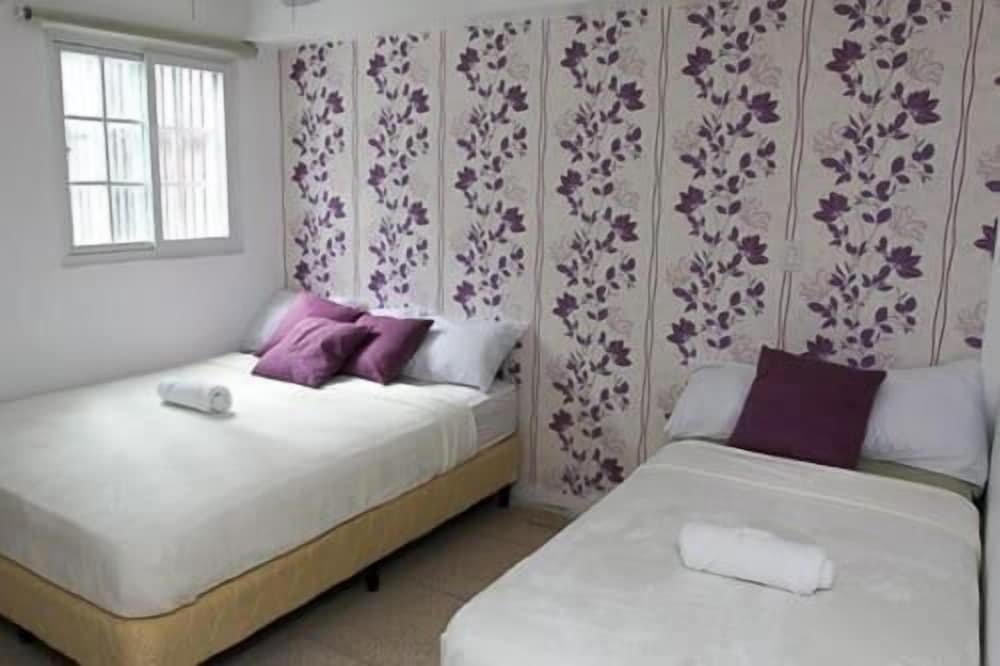 hostal familiar carmencita