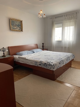 sunnyhill apartament
