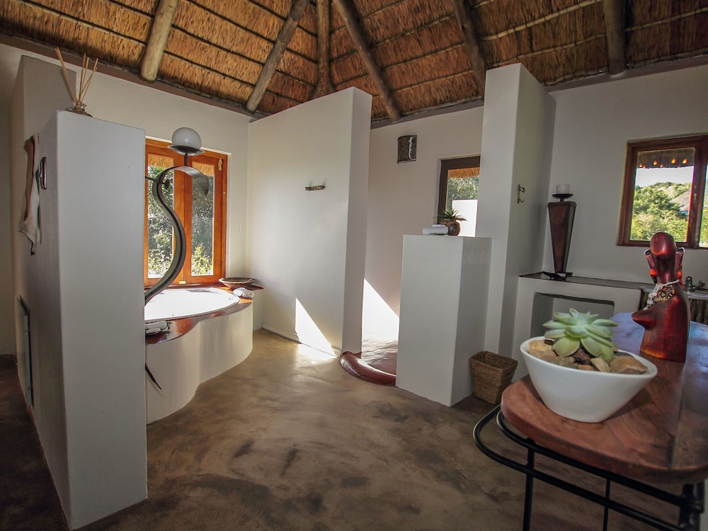 Bukela Game Lodge,Addo Elephant National Park>>Addo,5 star