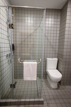 sazano wine cellar and hotel