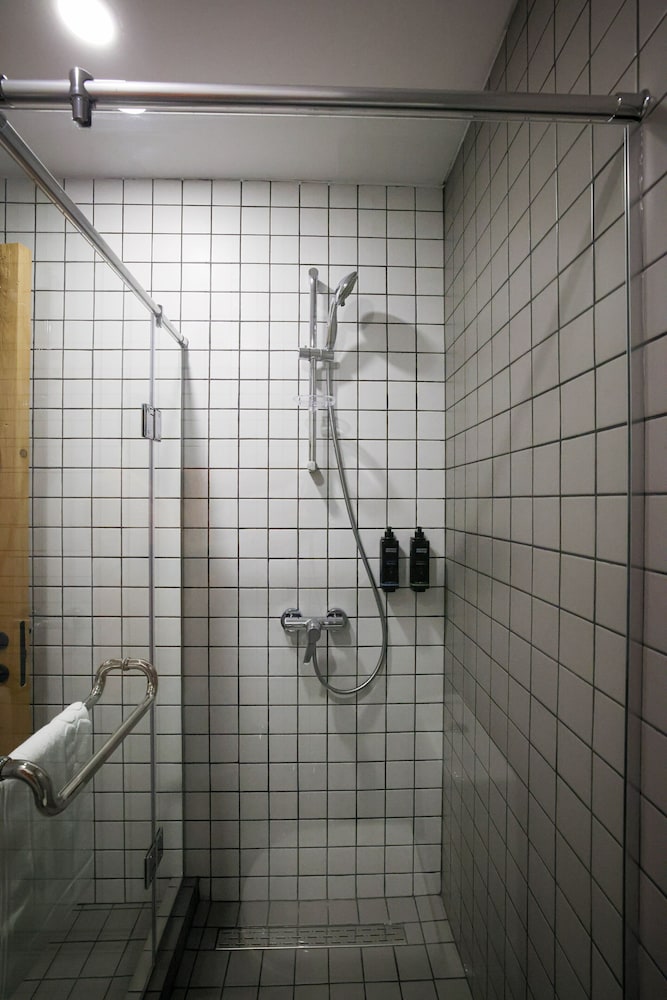 sazano wine cellar and hotel