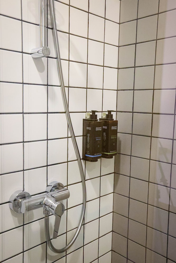 sazano wine cellar and hotel