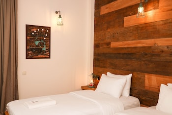 sazano wine cellar and hotel