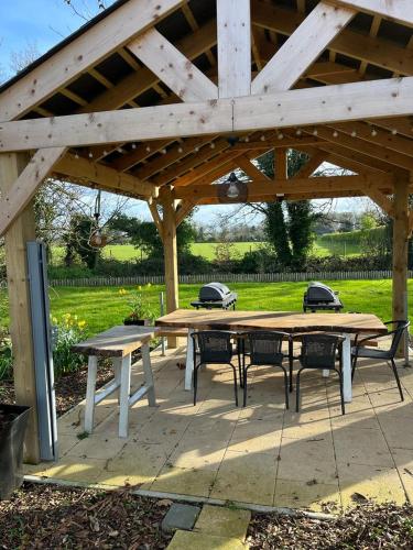 willow house bed and breakfast and orchard studios self catering