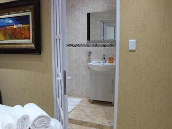 romans rest guest house