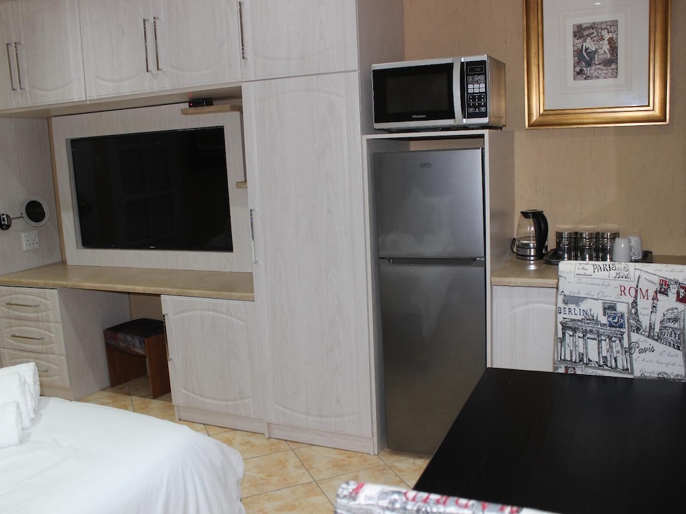 romans rest guest house