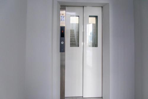 good life apartment