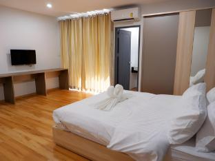 j and l residence and spa