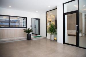 j and l residence and spa