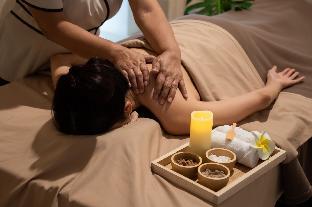 j and l residence and spa