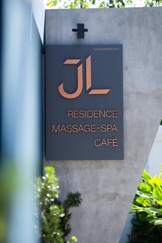j and l residence and spa