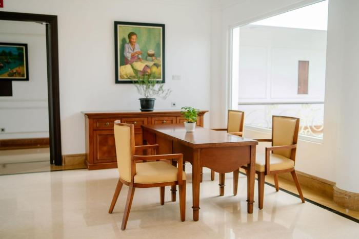 beth kasegaran theresia