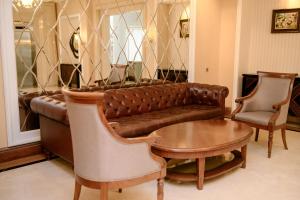 beth kasegaran theresia