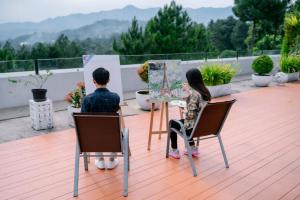 beth kasegaran theresia