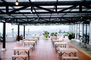 beth kasegaran theresia