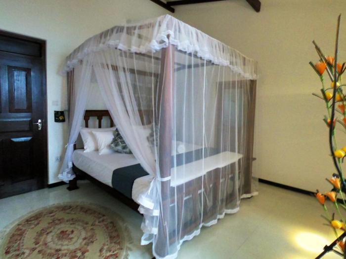 wagon wheel inn hostel