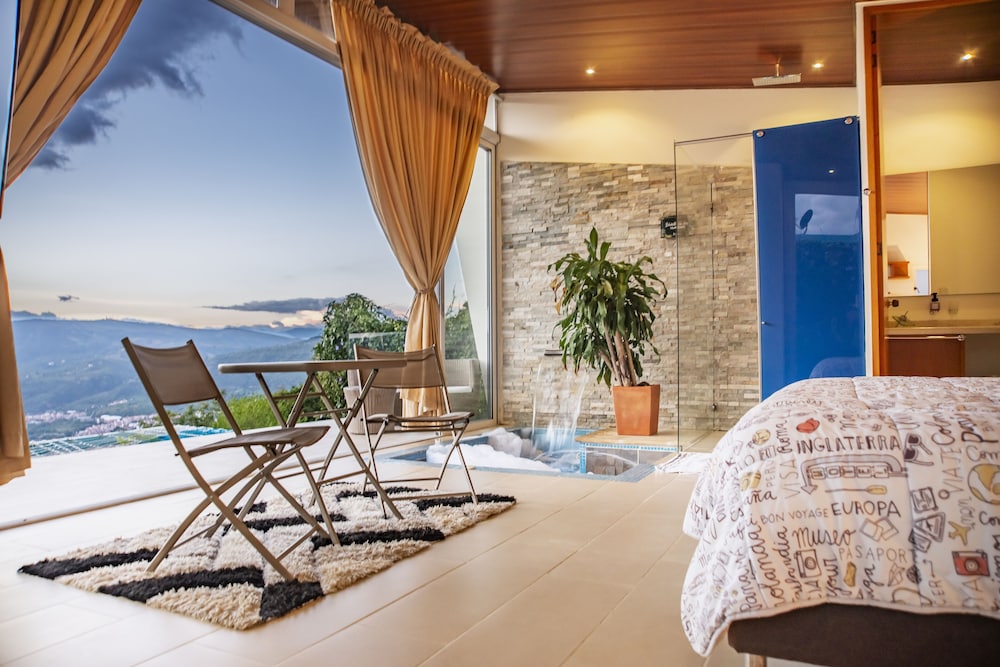sunset palm lodge