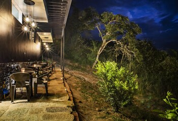 sunset palm lodge
