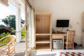 suweta homestay by supala