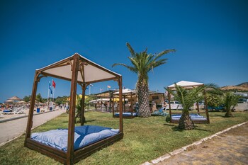 hanedan beach hotel