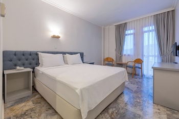 hanedan beach hotel