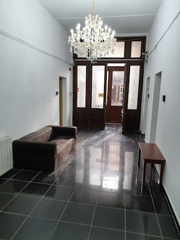 piata uniri cozy inn