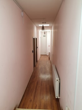 piata uniri cozy inn