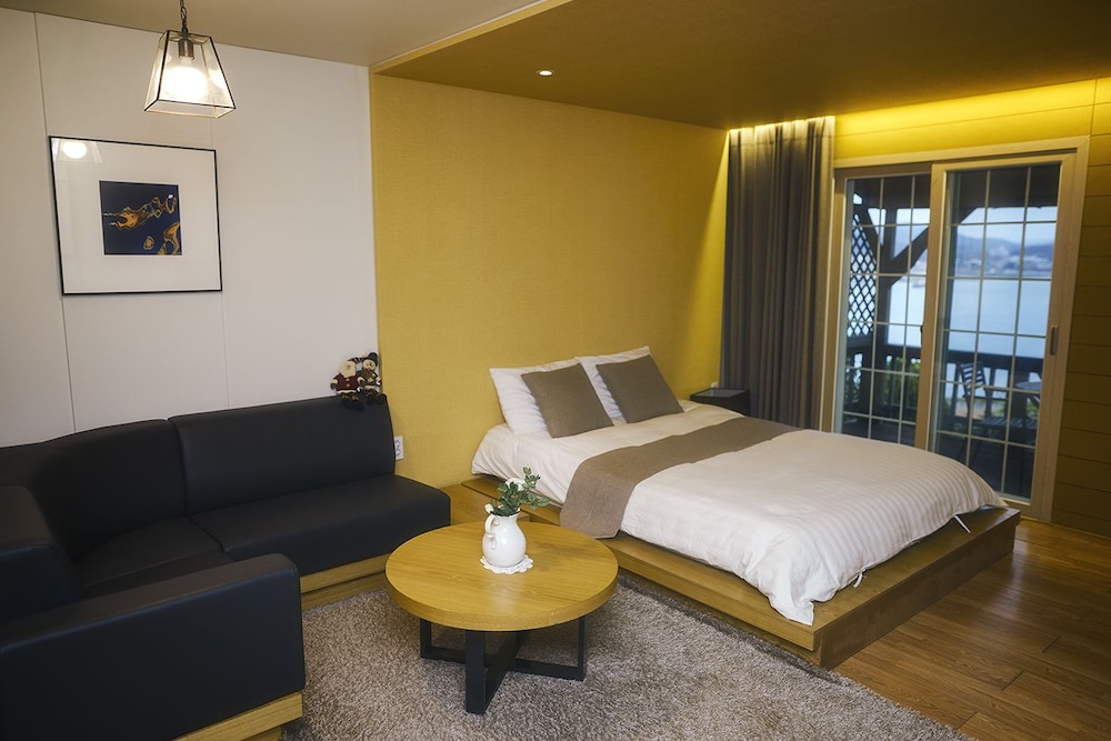 tongyeong mongdol house