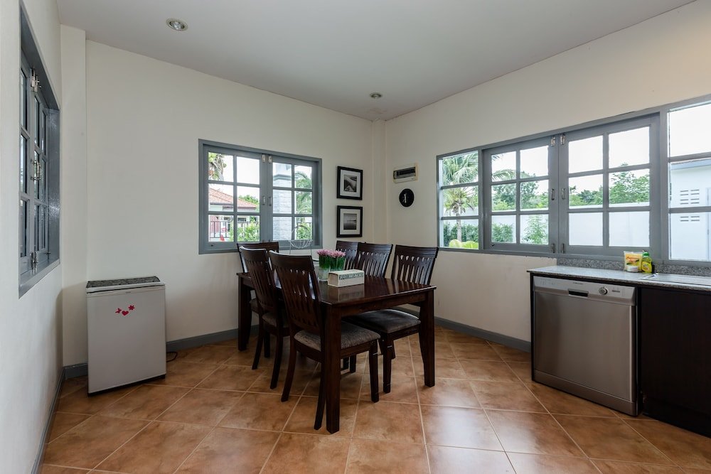 Orchid Paradise Homes Opv25,,3.5 star