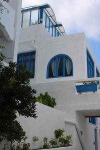 bluu bahari