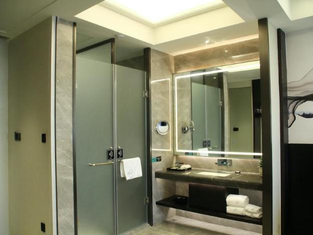 xana deluxe hotel hetian chuanyi kaixuan road