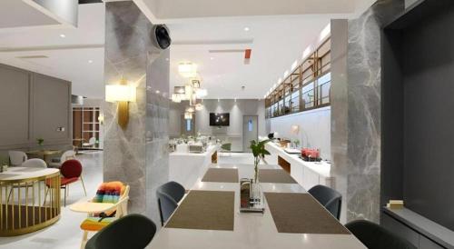 magnotel qinzhou bay square