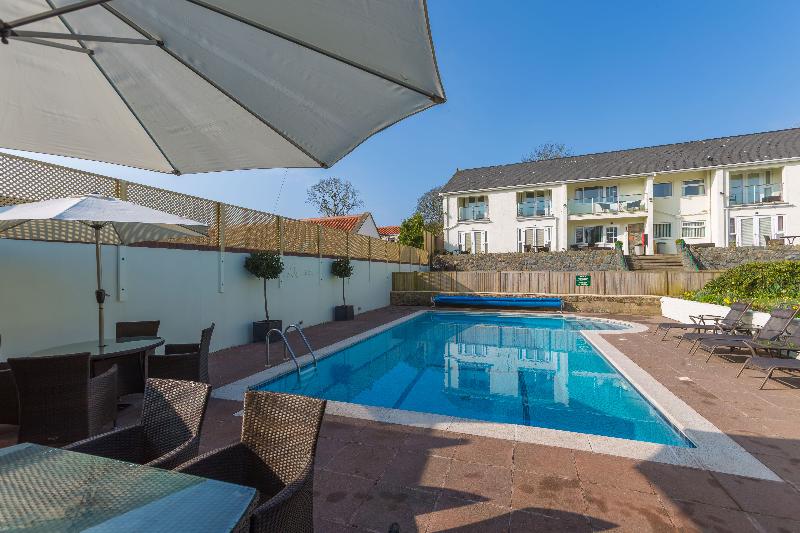 La Barbarie Hotel,Forest>>Channel Islands,4 star