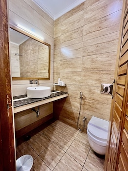 hotel asian plaza dharamshala