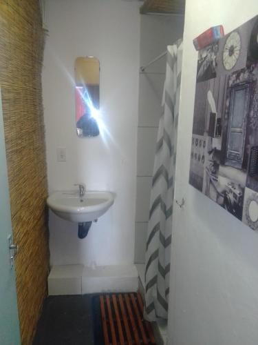 sunset beach backpackers