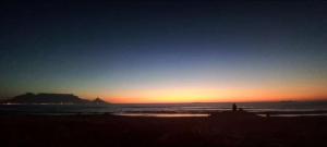 sunset beach backpackers