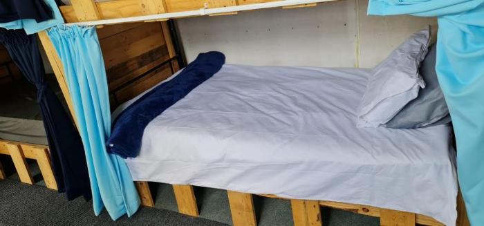 sunset beach backpackers