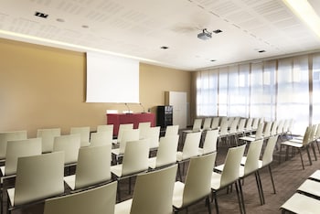 Hotel La Favorita,Manerba Del Garda>>Castiglione Delle Stiviere,4 star