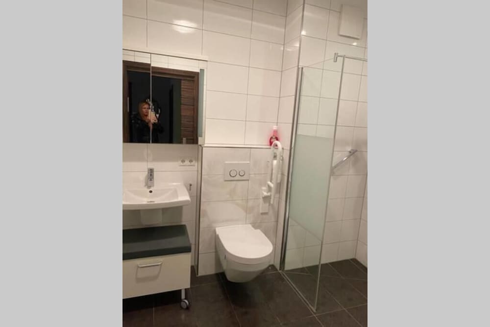 spacious modern flat 100m2 in the heart of the city center