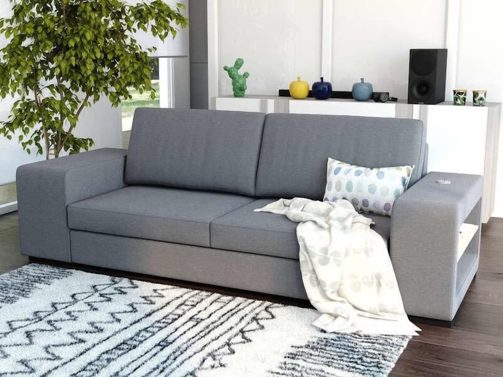 spacious modern flat 100m2 in the heart of the city center