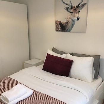 spacious modern flat 100m2 in the heart of the city center