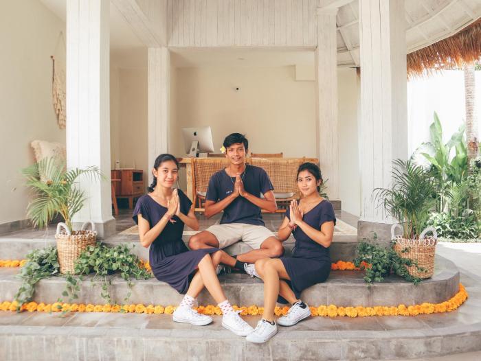arya wellness female only