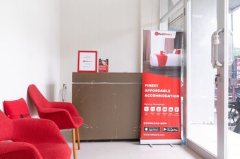 reddoorz garden boulevard citra raya tangerang