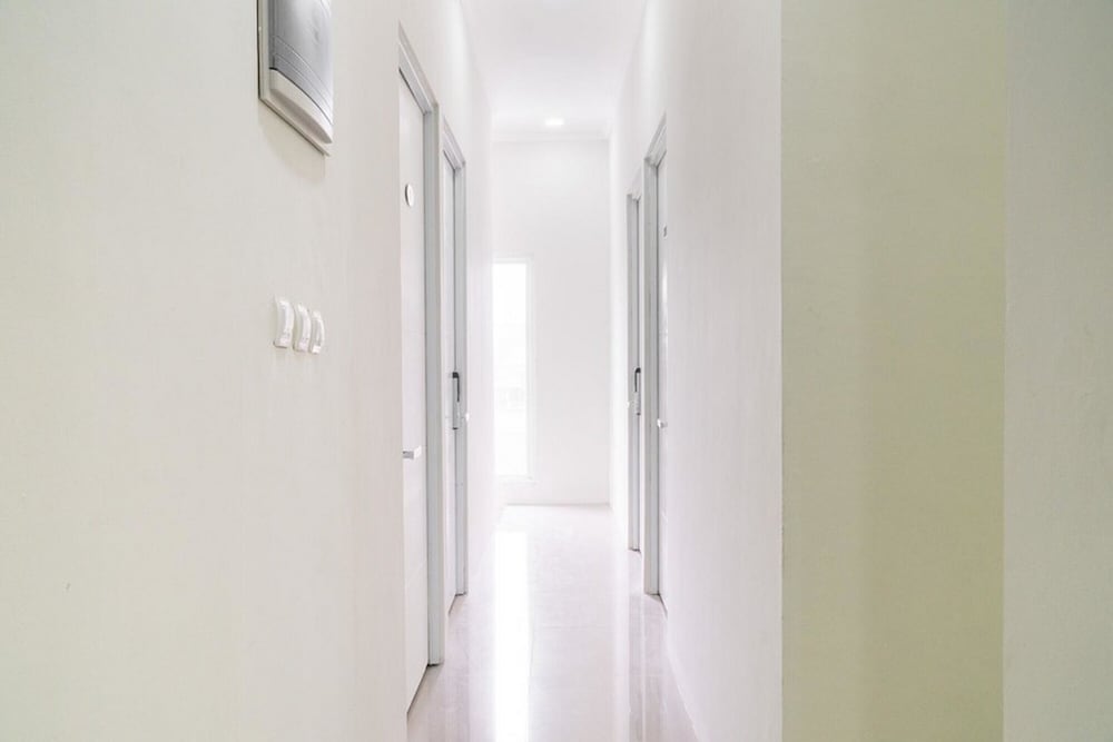 reddoorz garden boulevard citra raya tangerang